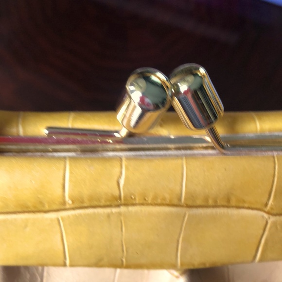 Banana Republic two-toned goldenrod color leather handbag - Picture 2 of 13